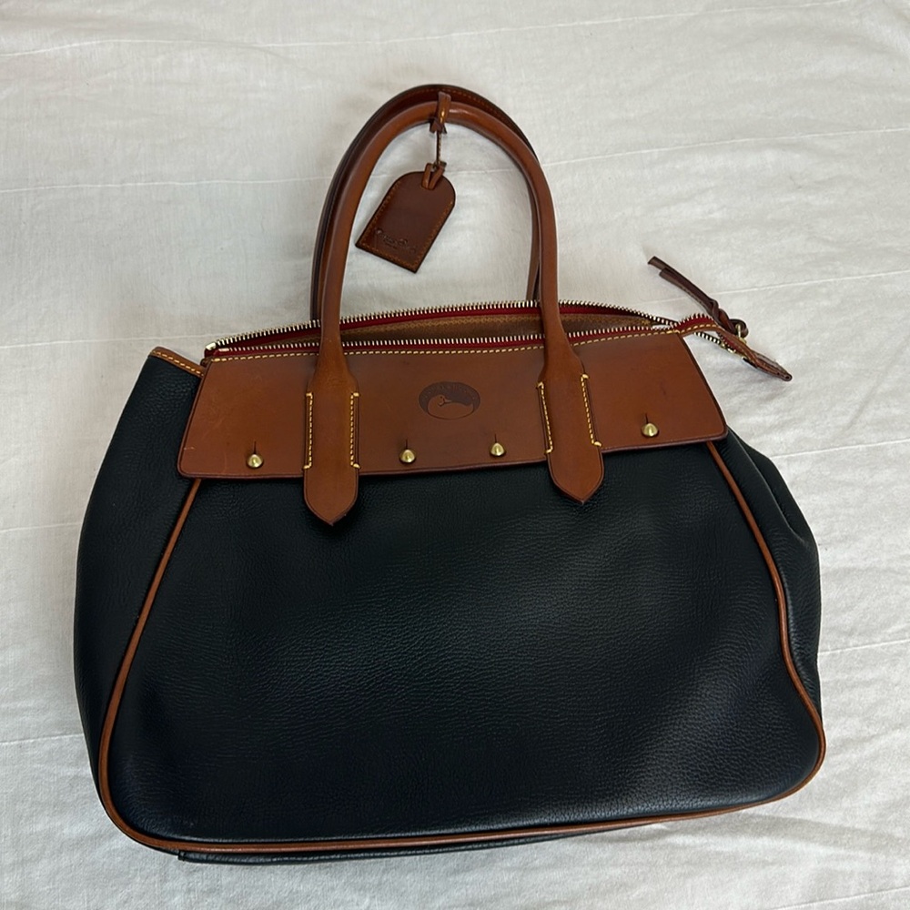 Dooney & Bourke bag